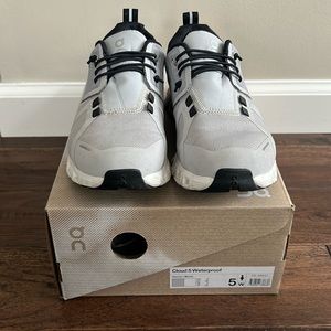 On Running Cloud 5 Waterproof Size 5